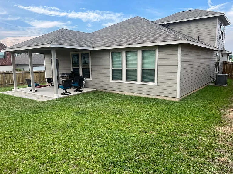 11425 Natalia Ln — Photo 4