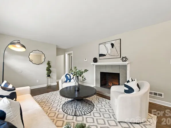 3307 Bonaire Dr, Charlotte, NC 28208