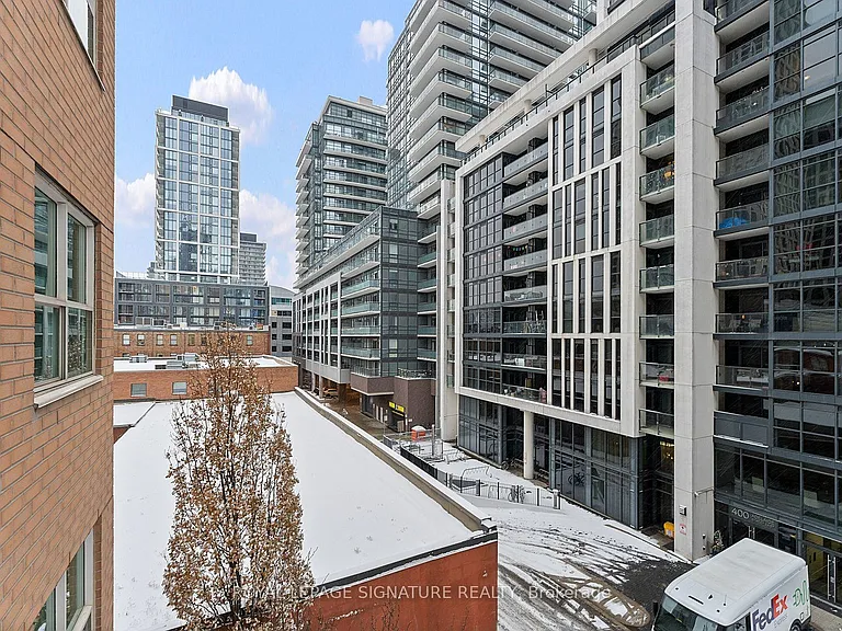 323 Richmond St E #412 — Photo 30