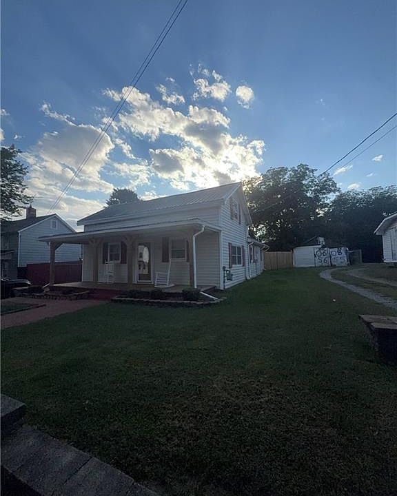2nd image of 714 Montgomery St