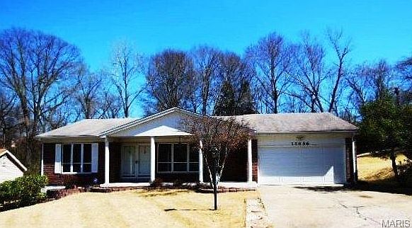 2nd image of 12856 Fox Hollow Ct