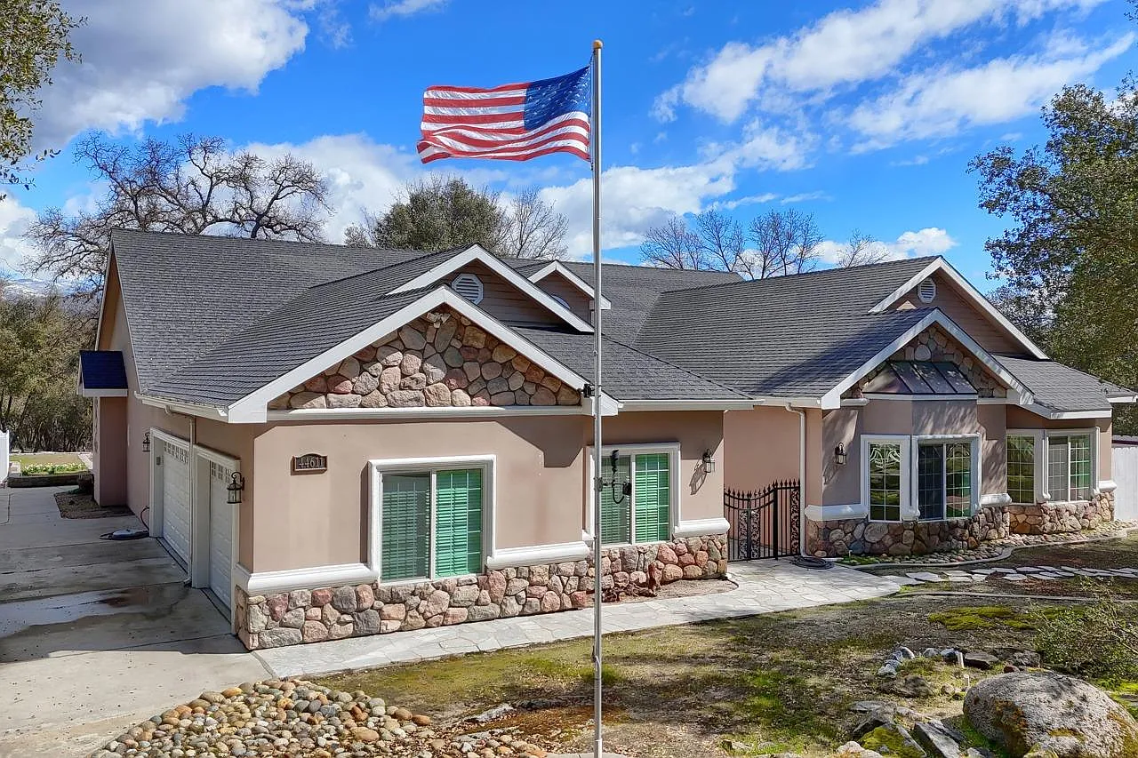 44611 Indian Rock Rd photo 1