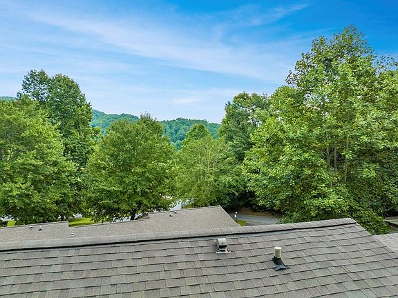 3rd image of 41-B Mountain View Villas Unit 5