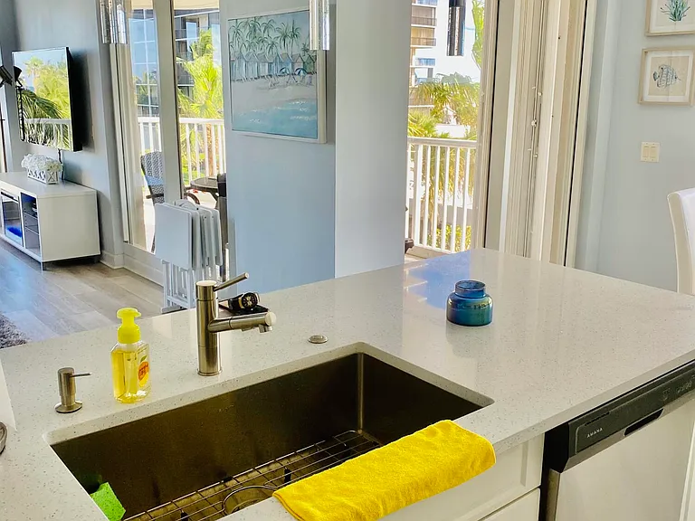5049 N Highway A1A #402 — Photo 9