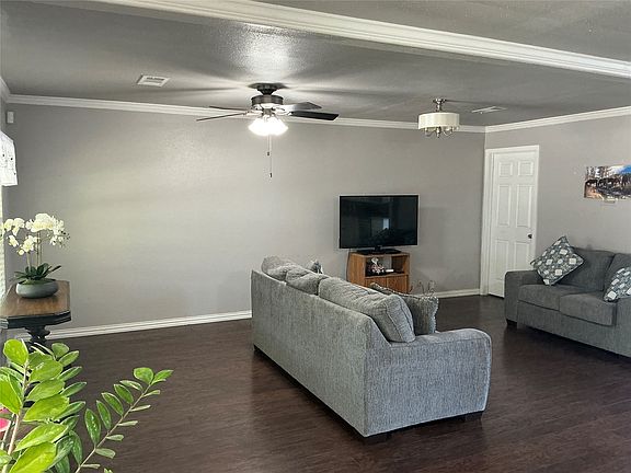 4th image of 126 Meadow Ln