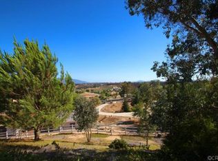 39682 Santana Dr, Temecula, CA 92591