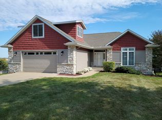 1214 Winchester Cir NE, Swisher, IA 52338