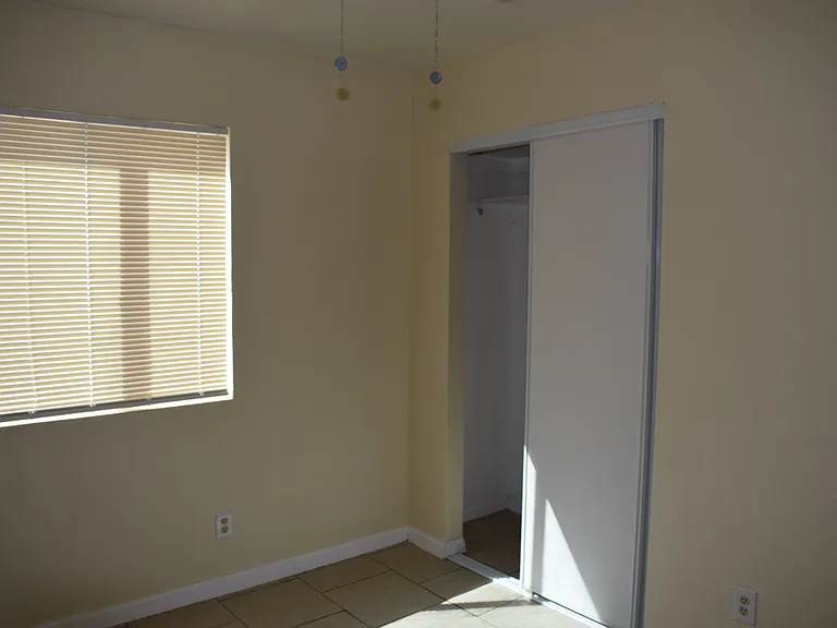 1636 W Garfield St — Photo 16