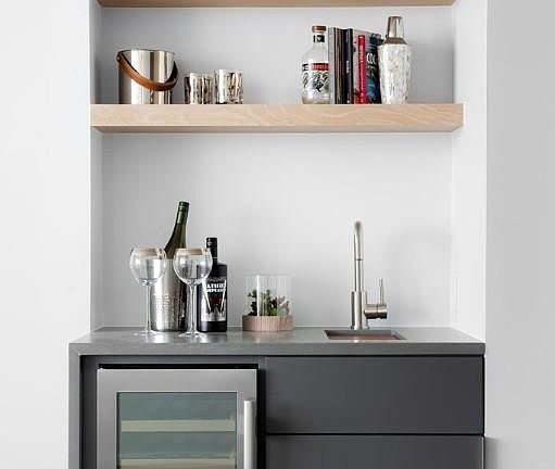 Wet bar and wine fridge