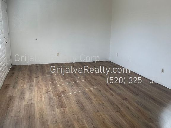 3rd image of 2836 N Sparkman Blvd #A