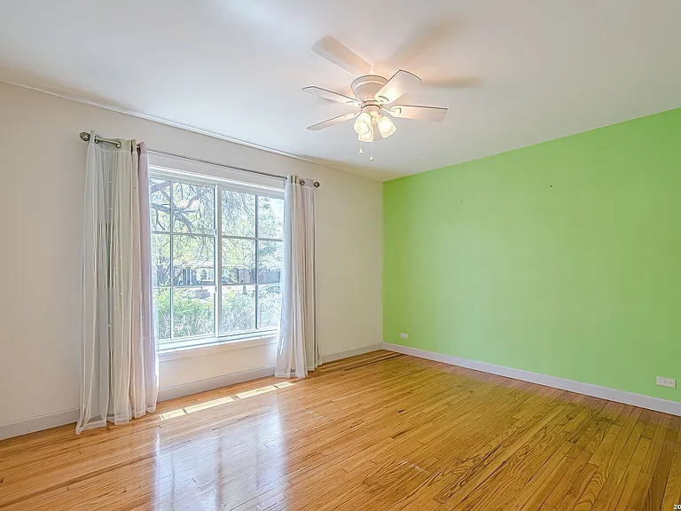 227 Devonshire Dr — Photo 26