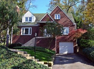 241 Woodhaven Dr, Pittsburgh, PA 15228