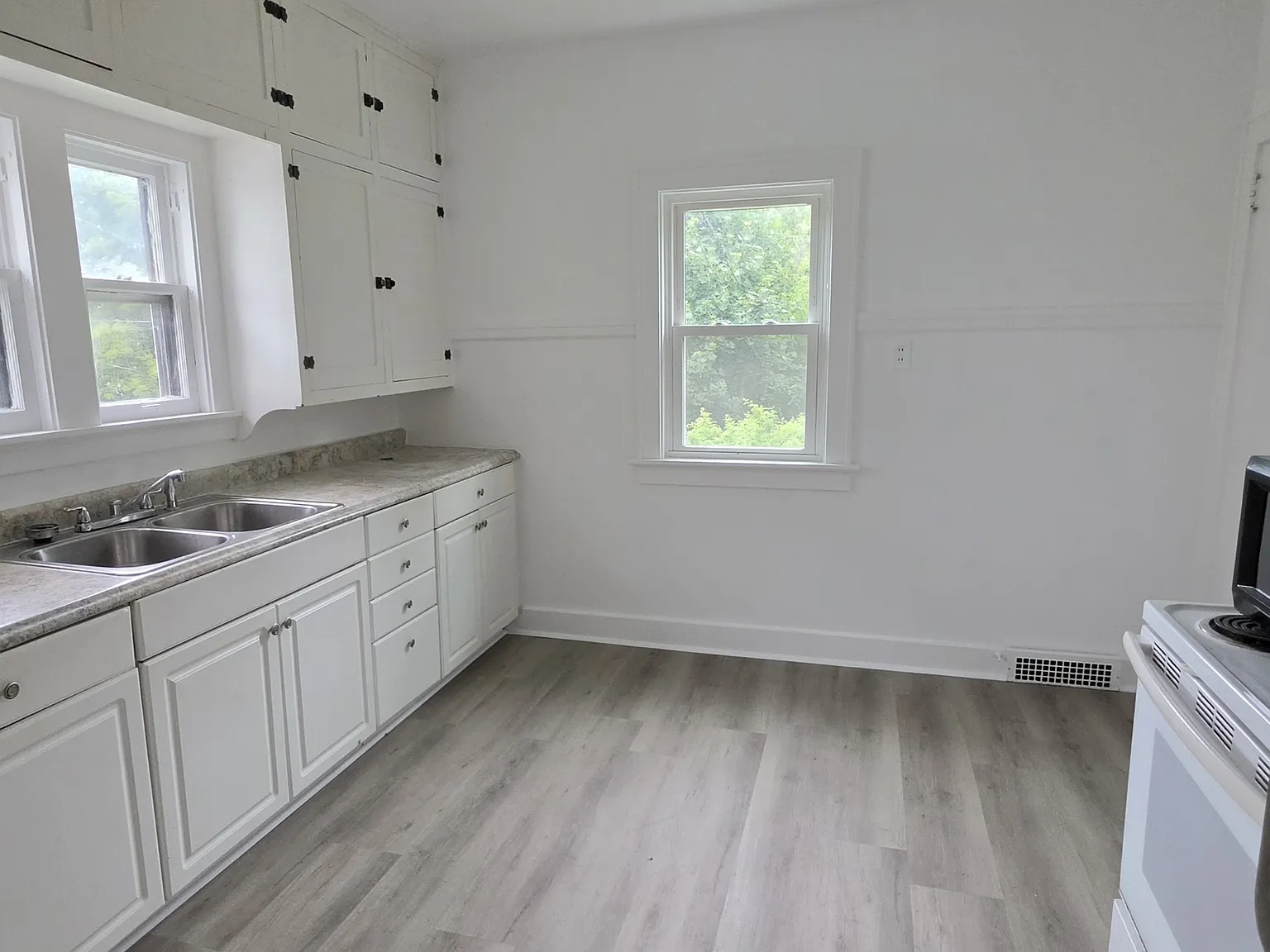 1539/1541 South 10th Street - 1539 — Photo 2