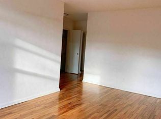 36-22 191st St #2E, Flushing, NY 11358