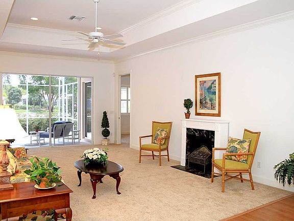 Living Room 4th View