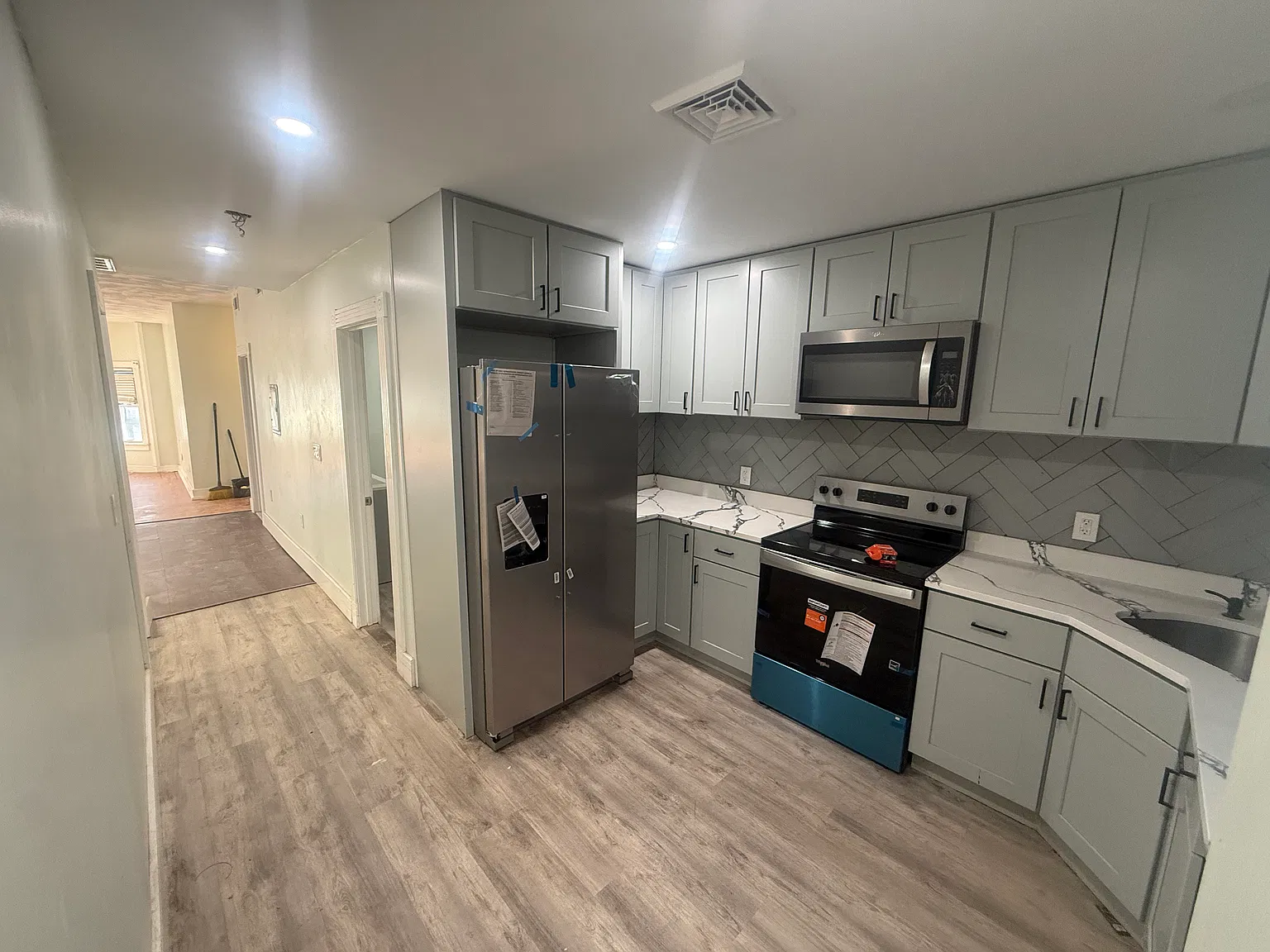 5 bed, 2.5 bath, 2295 sqft, $3,500 — Photo 1