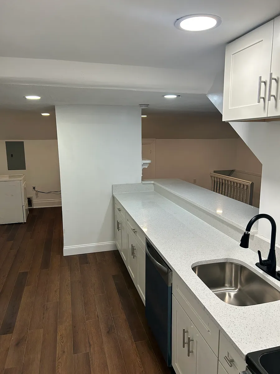 Building Photo - 138 Highland Ave #4