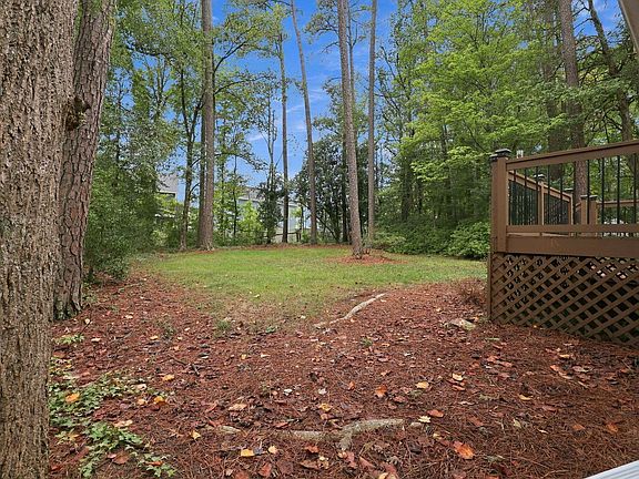 5th image of 1301 Raybon Dr