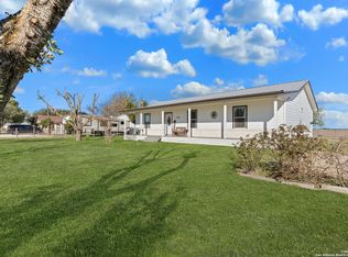 1380 Link Rd, Seguin, TX 78155