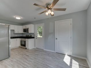 202 Pine Grove Ave, Hampton, VA 23669