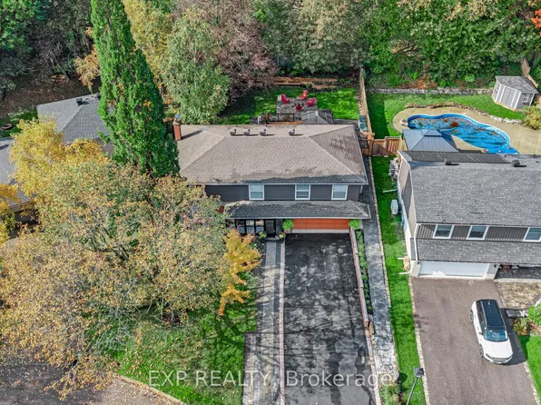79 Beswick Dr, Newmarket, ON L3Y 1E8