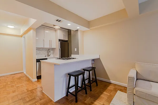 Rented by Keller Williams NYC | media 10