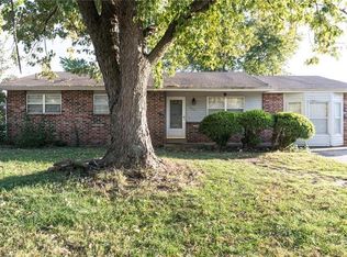 1320 W Janda Dr, Rogers, AR 72756
