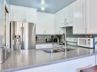 979 W Pine St #32, Upland, CA 91786