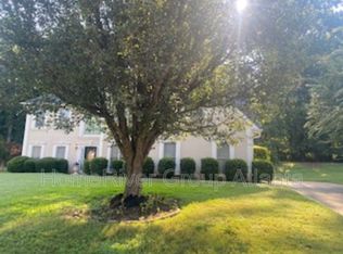 3886 E Saddleridge Dr, Lithonia, GA 30038