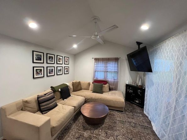 (undisclosed Address)