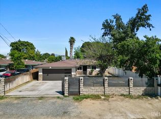1000 Delfino Ln, Bakersfield, CA