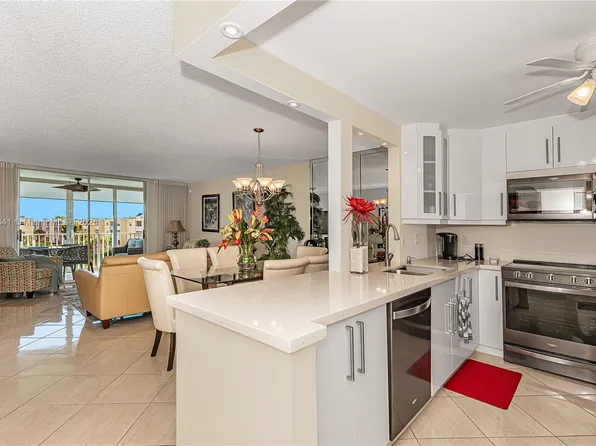 1025 SE 2nd Ave APT 407, Dania, FL 33004