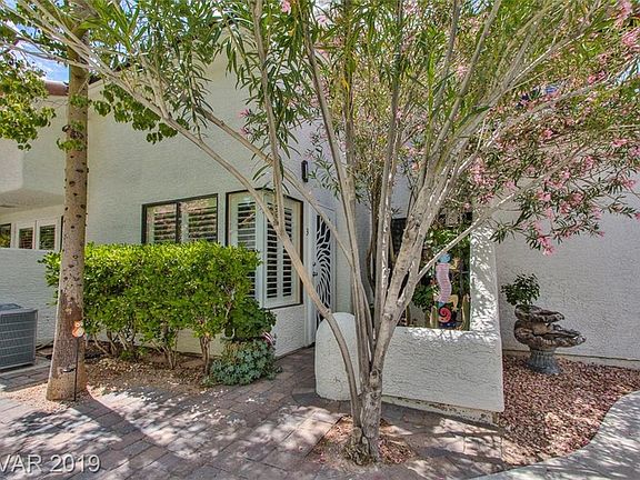 4th image of 2720 Baycliff Ct APT 3