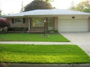 6267 Cambridge St, Dearborn Heights, MI 48127