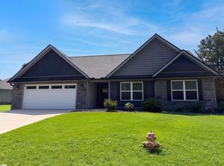 155 Eagle Ridge Dr, Chesnee, SC 29323