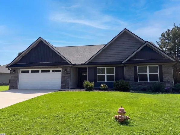 155 Eagle Ridge Dr, Chesnee, SC 29323