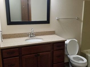 129 Washington Ave #4, Neenah, WI 54956