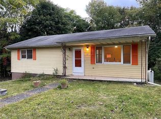 17 Crimi Cir, Lloyd, NY 12528