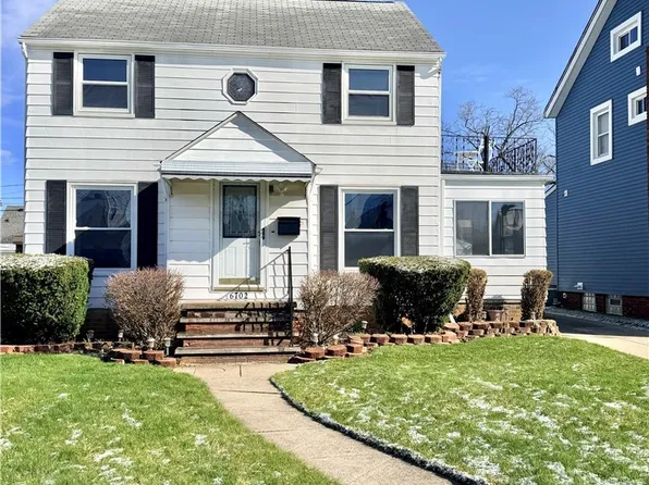 6702 Ackley Rd, Parma, OH 44129