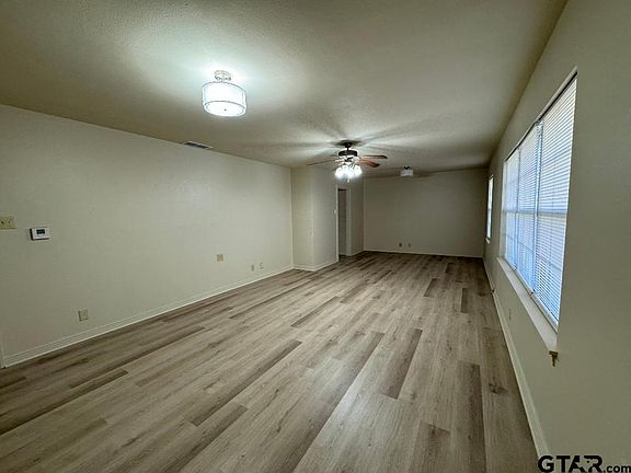 2nd image of 2007 Rosewood Dr