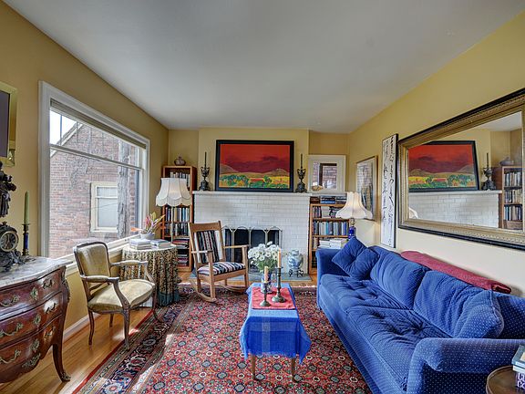 3rd image of 5521 Seward Park Ave S