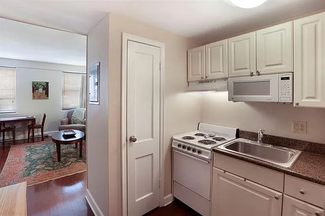 1205 Saint Charles Ave #313 — Photo 6