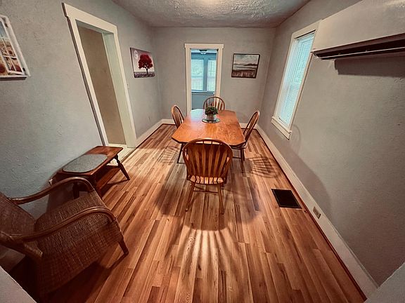 2nd image of 714 Green Ln