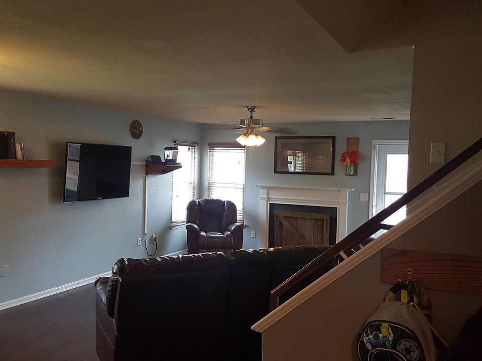 2nd image of 1177 C St