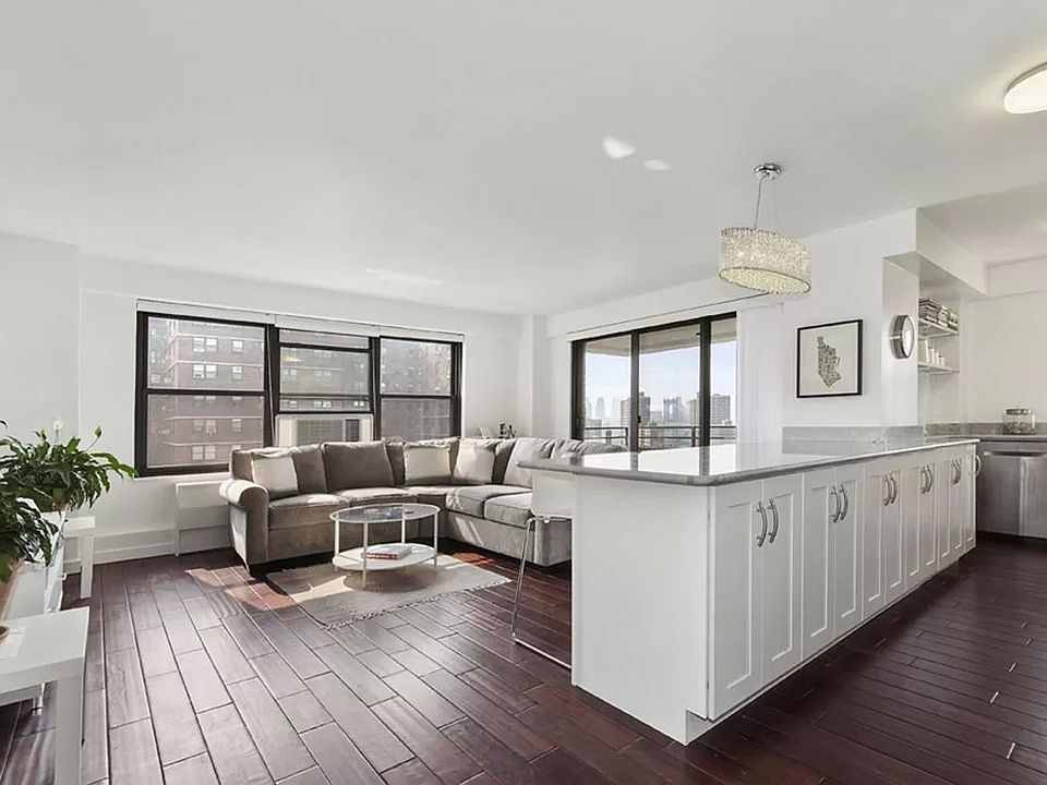 1st image of 383 Grand St APT M1603