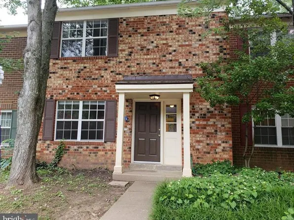 2256 Gunsmith Sq, Reston, VA 20191