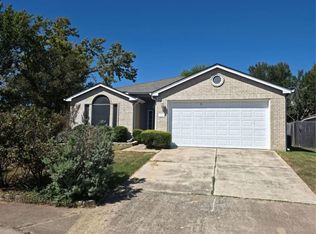 102 Meadowlark Cir, Georgetown, TX 78626