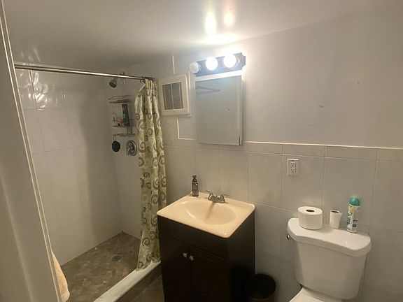 3rd image of 22-35 26th St #1