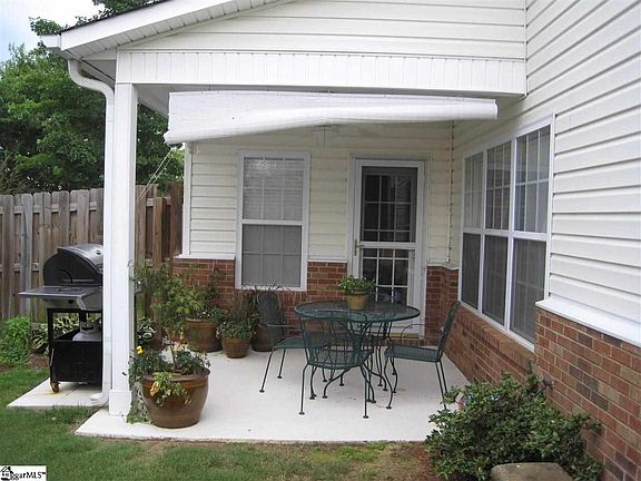4th image of 643 Ivybrooke Ave