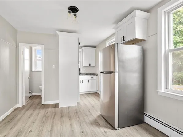 42 Paul St, Providence, RI 02904